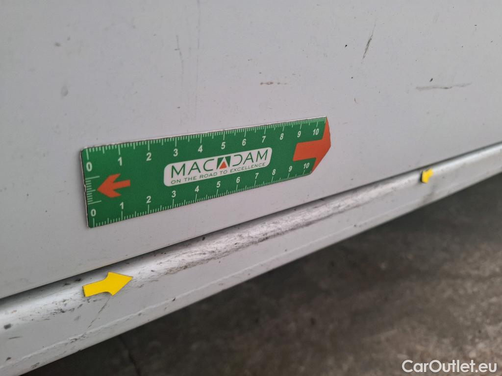  Renault  Master  III Fourgon L2H2 3 5 Grand Confort dCi 130CV BVM6 E6 #27