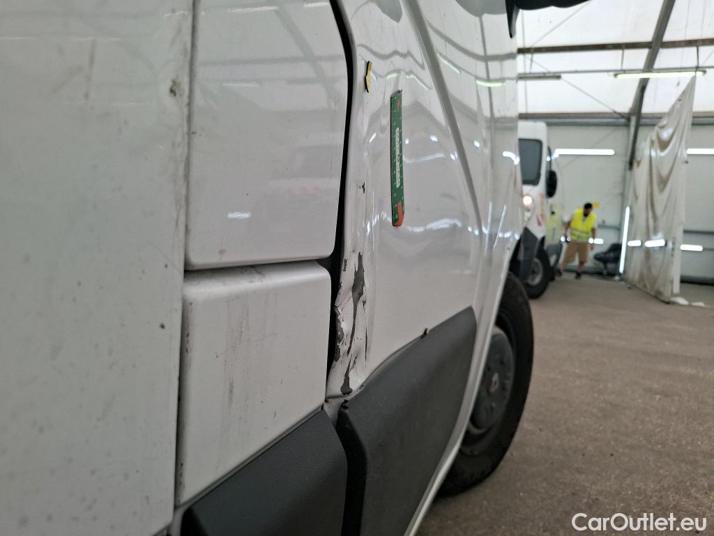  Renault  Master  III Fourgon L2H2 3 5 Grand Confort dCi 130CV BVM6 E6 #6