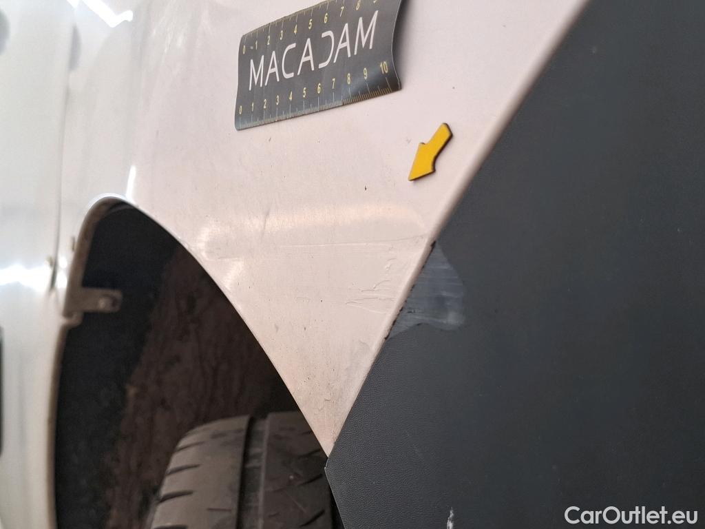  Renault  Master  III Fourgon L2H2 3 5 Grand Confort dCi 135CV BVM6 E6dT #46