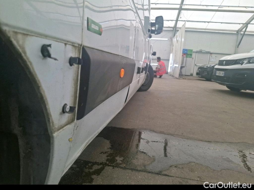  Renault  Master RENAULT  VU 4p Fourgon FG GCf Trac F3500 L3H2 Energy dCi 145 E6 #8