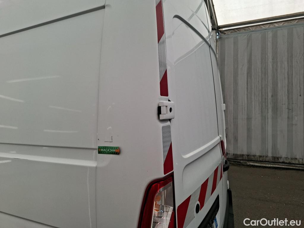  Renault  Master  III Fourgon L2H2 3 5 Grand Confort dCi 130CV BVM6 E6 #30