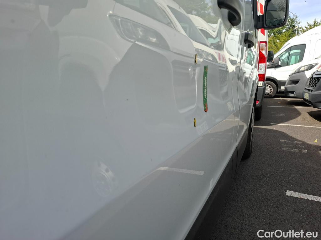  Renault  Trafic RENAULT  / 2019 / 4P / Fourgon tole FG GCF L1H1 1200 Energy dCi 145 EDC #23