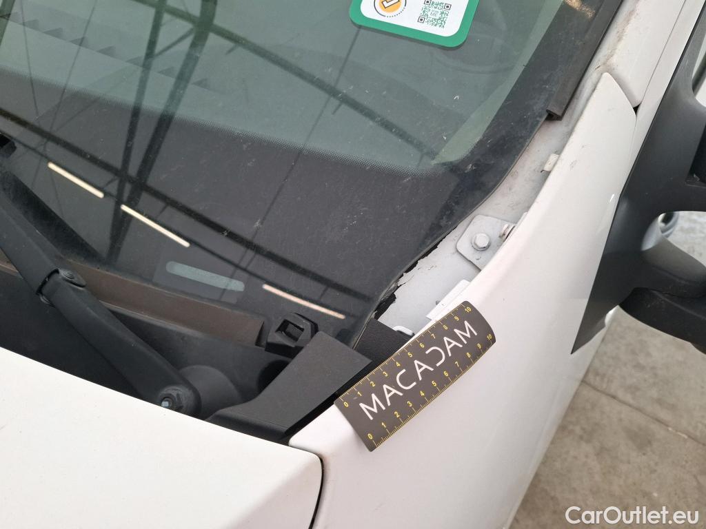  Renault  Master  III Fourgon L2H2 3 5 Grand Confort dCi 135CV BVM6 E6dT #83