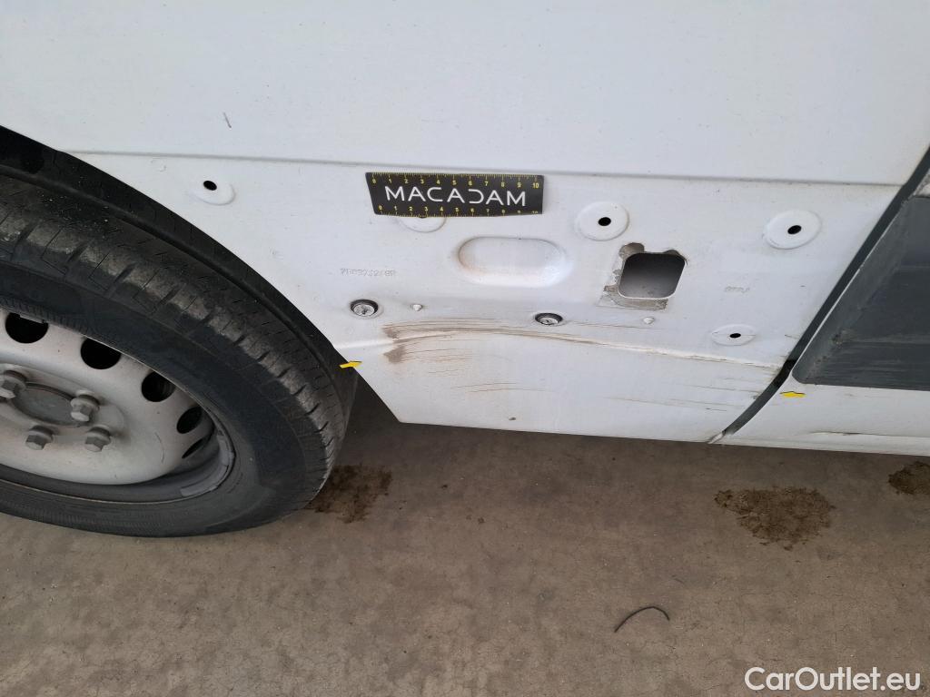  Renault  Master  III Fourgon L2H2 3 5 Grand Confort dCi 135CV BVM6 E6dT #21