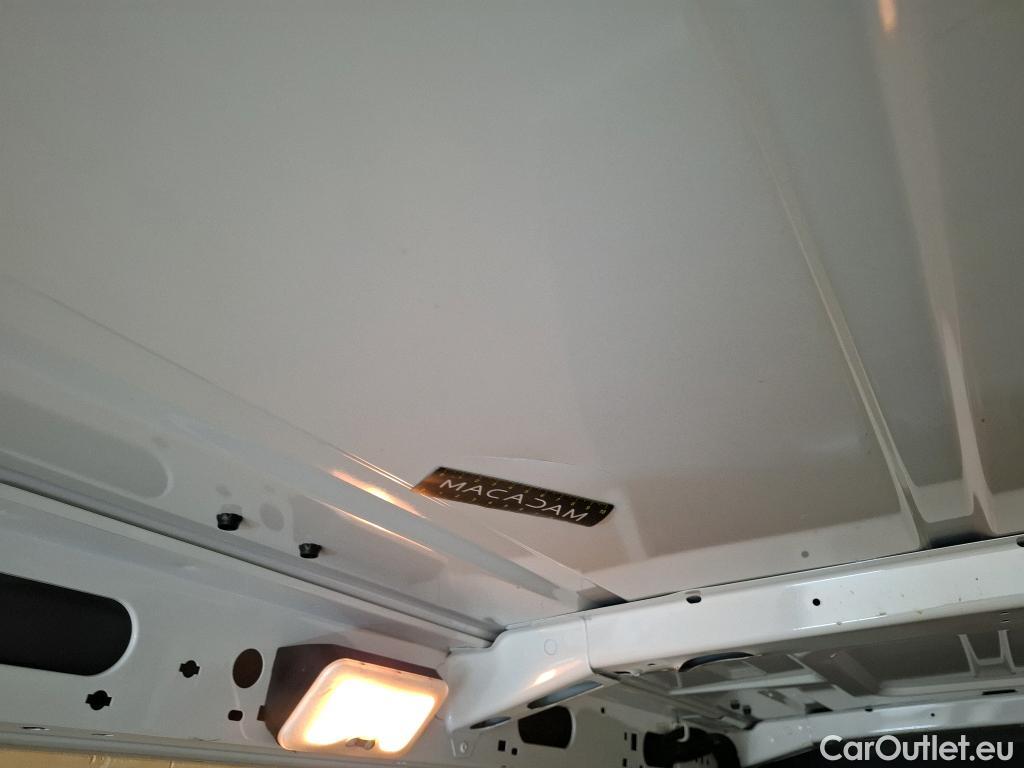  Renault  Master  III Fourgon L2H2 3 5 Grand Confort dCi 135CV BVM6 E6dT #8