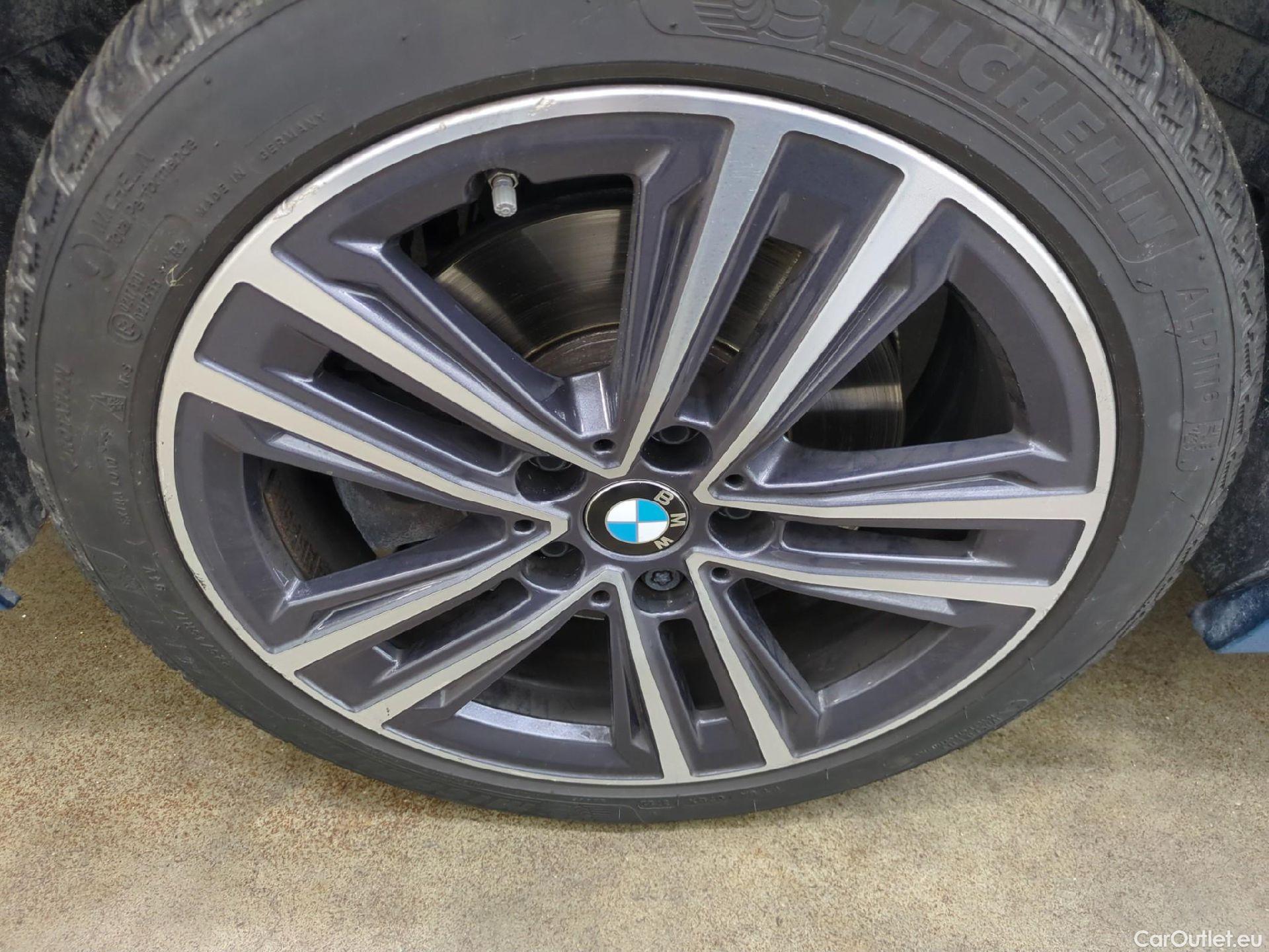  Bmw  Serie 1 BMW Série 1 / 2019 / 5P / Berline 1.5 116D Business Design #14
