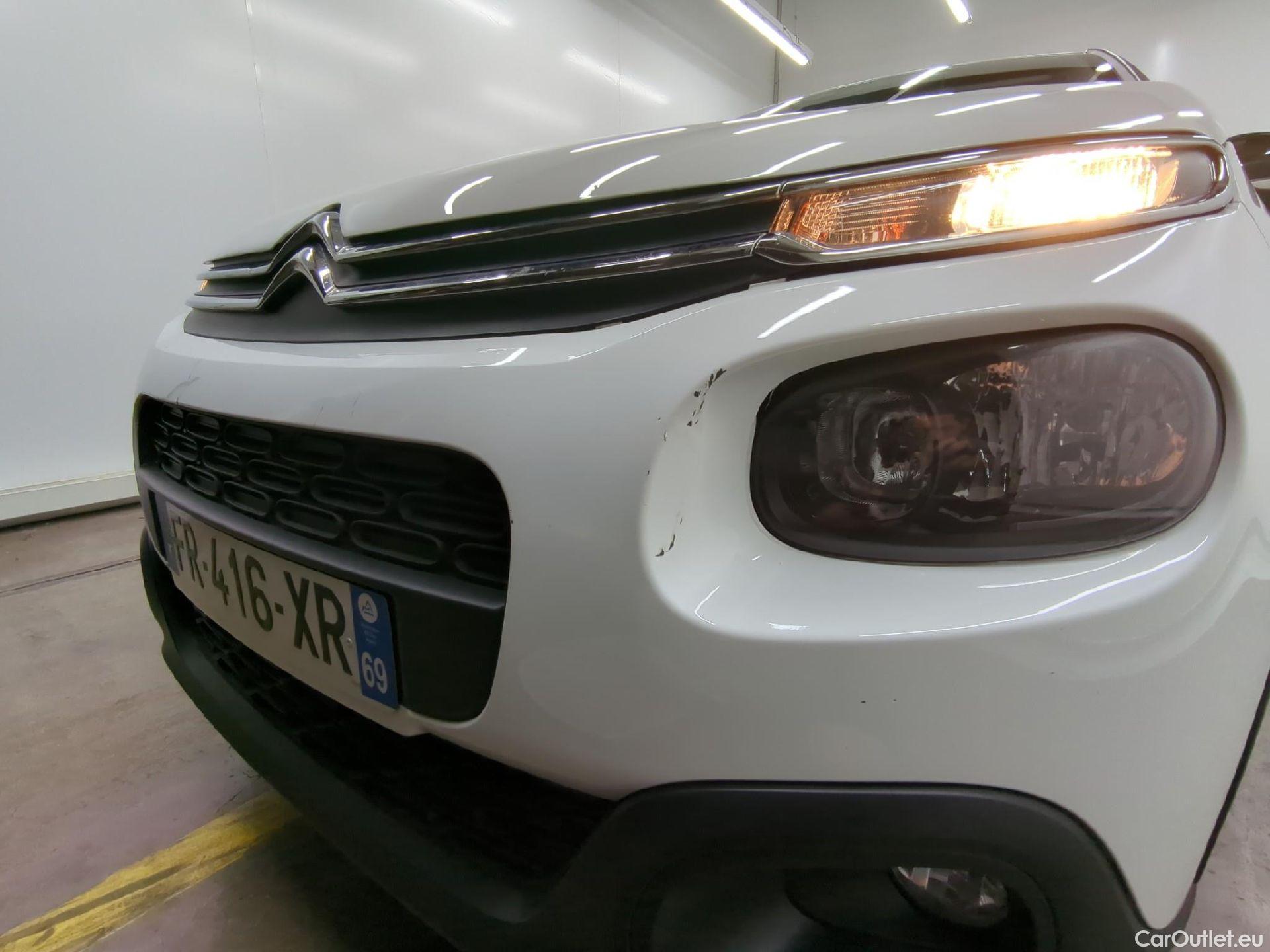  Citroen  C3  Société Feel Nav 1.2 PureTech 80CV BVM5 E6d #12