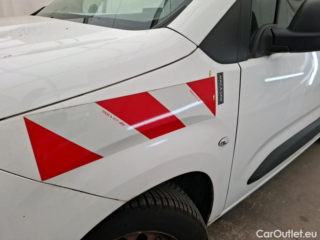  Citroen  Berlingo  Fourgon Worker M 1000 1.2 PureTech 130CV BVA8 E6d #21