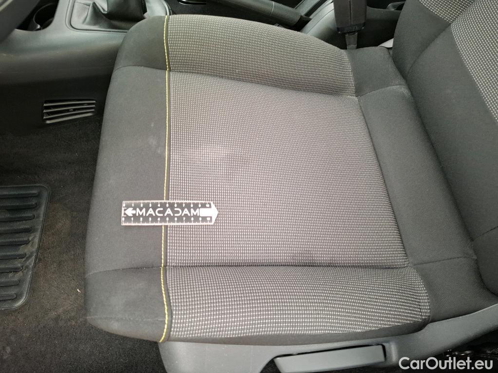  Citroen  C3  Plus 1.2 PureTech 80CV BVM5 6E #12