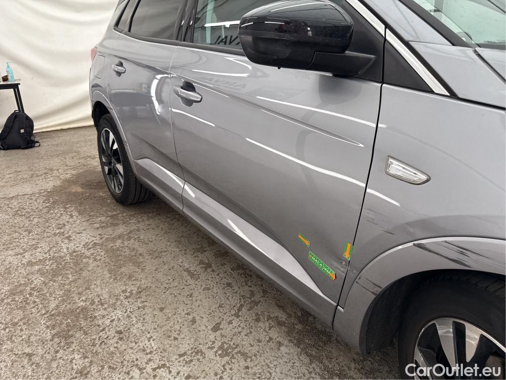  Opel   Grandland X Grandland X Business Elegance 1.5 130CV BVA8 6E #3