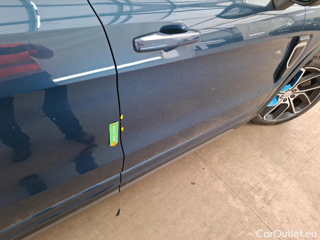  LYNK & Co  01 LYNK CO  2020 5P SUV 1 5 261ch  Hybride Rechargeable #36