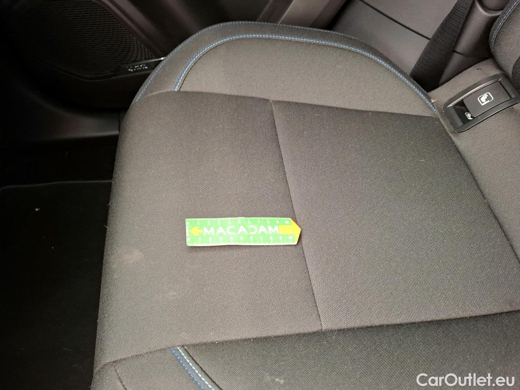  LYNK & Co  01 LYNK CO  2020 5P SUV 1 5 261ch  Hybride Rechargeable #33