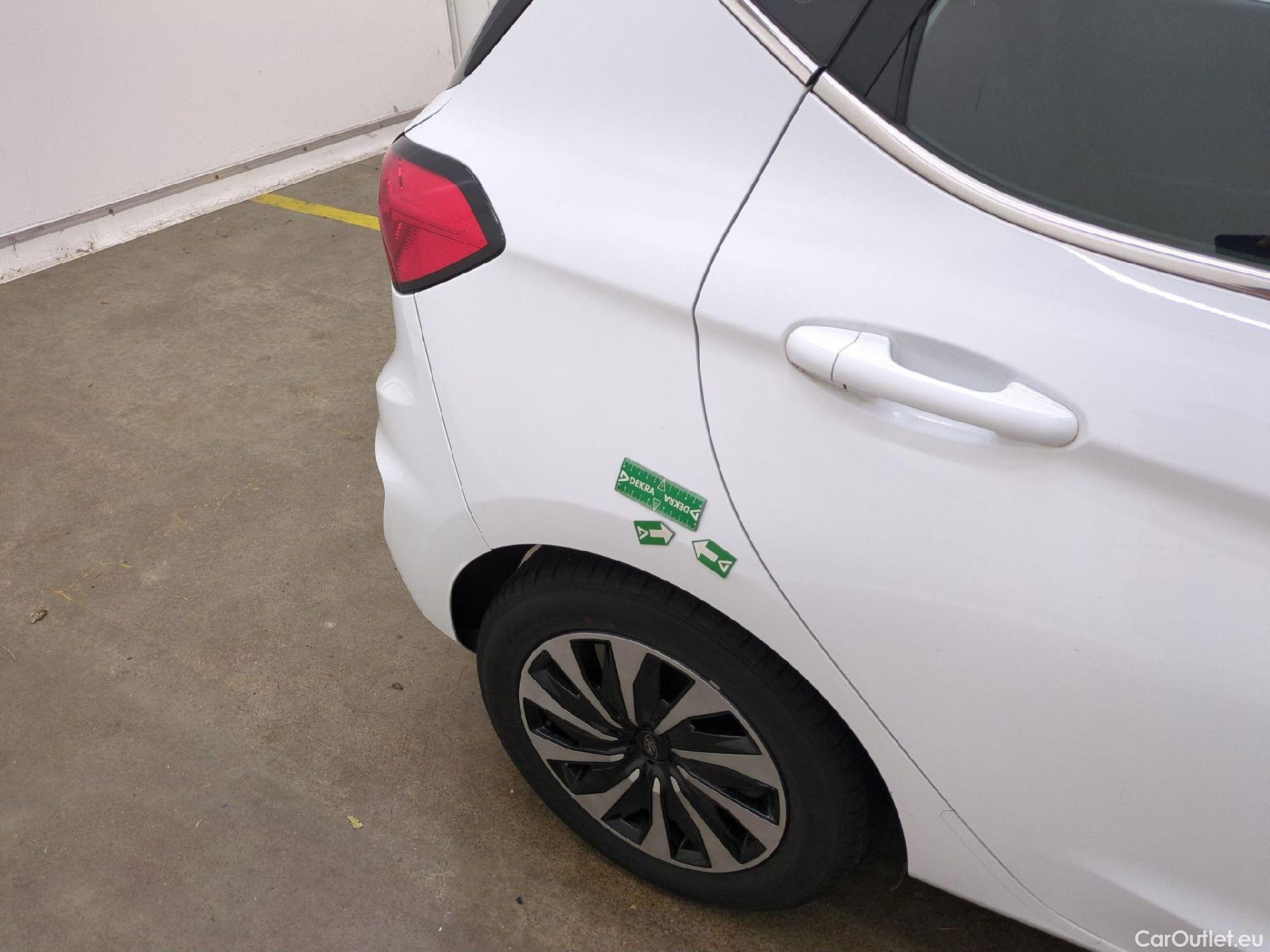  Ford  Fiesta  Titanium 1.0 EcoBoost #42