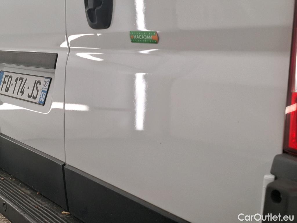  Fiat  Ducato FIAT   2014  4P  Fourgon tôlé 3 0 M H2 2 3 Multijet 120 Pack Pro Nav #19