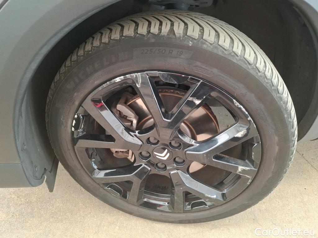  Citroen  C5 Aircross CITROEN  / 2022 / 5P / SUV Hybride recharg 225 e-EAT8 Shine Pack #2