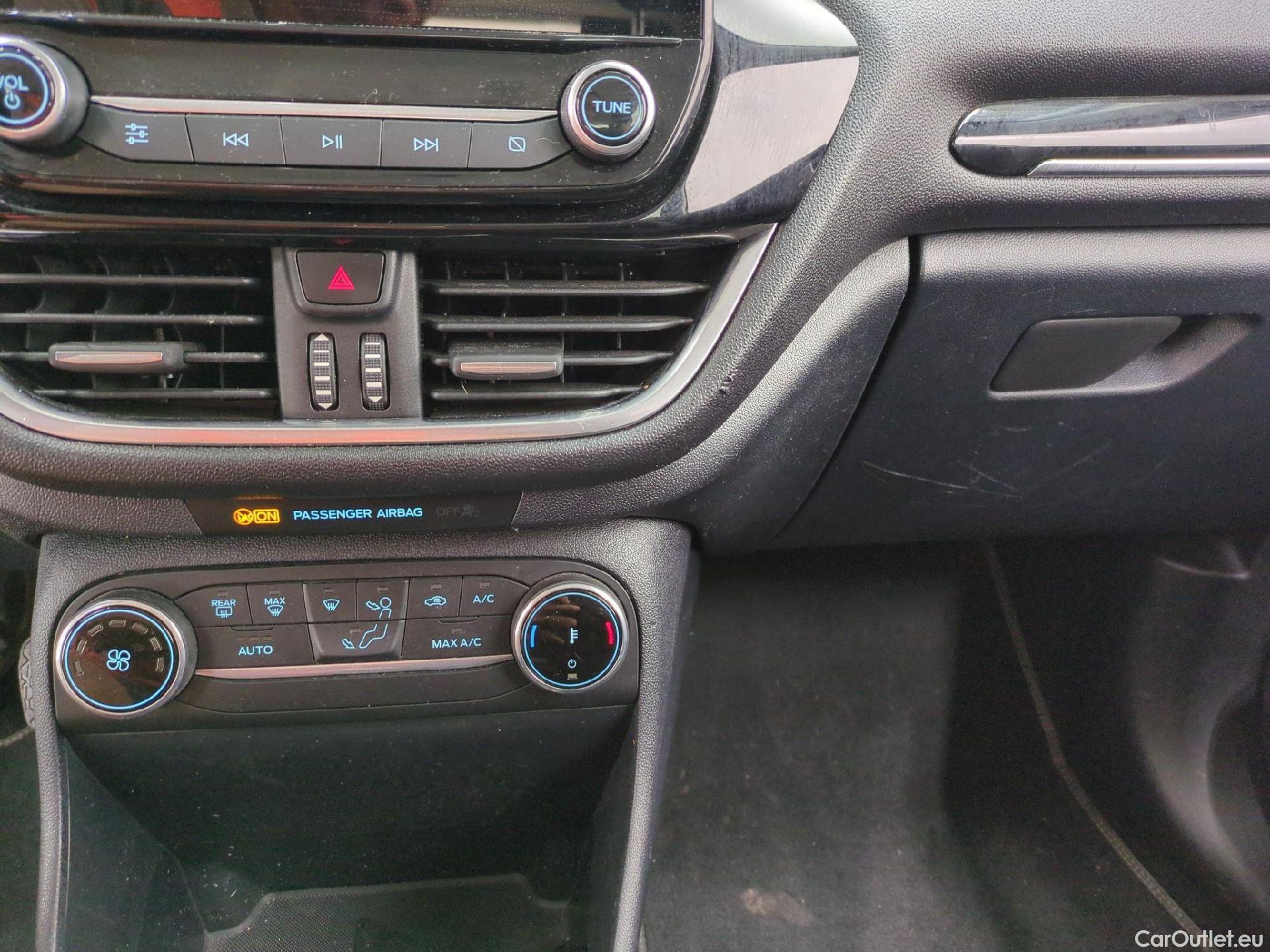  Ford  Fiesta  Titanium 1.0 EcoBoost #17