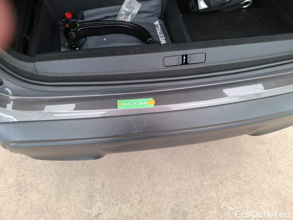  Citroen  C5 Aircross CITROEN  / 2022 / 5P / SUV Hybride recharg 225 e-EAT8 Shine Pack #32