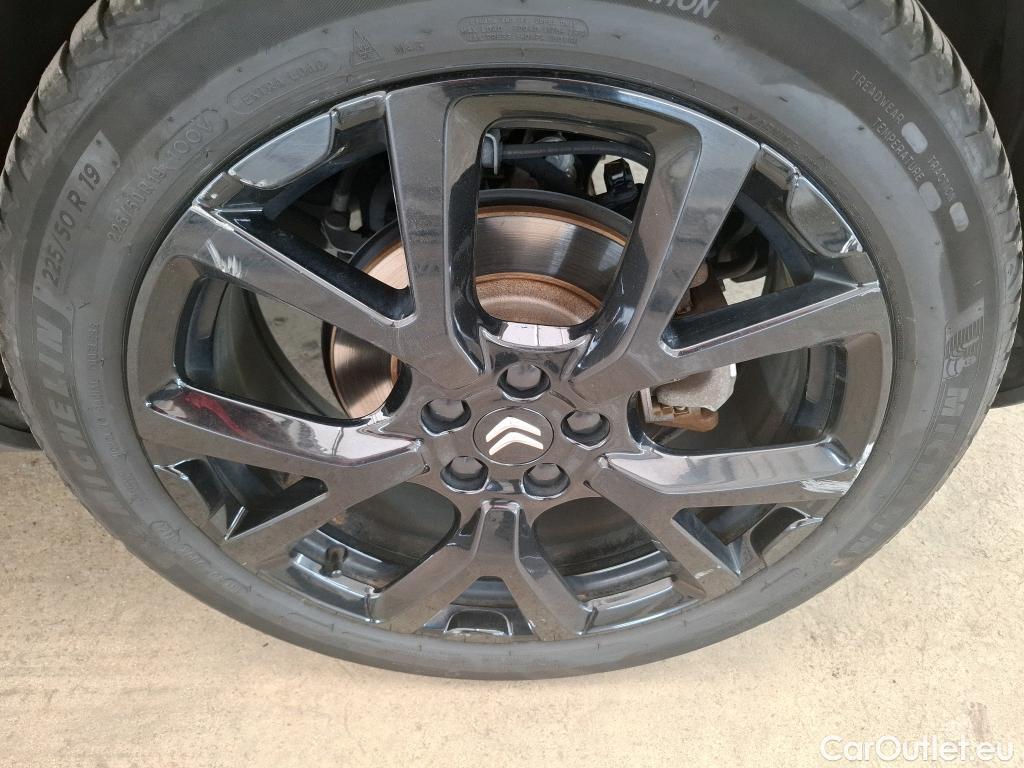  Citroen  C5 Aircross CITROEN  / 2022 / 5P / SUV Hybride recharg 225 e-EAT8 Shine Pack #19