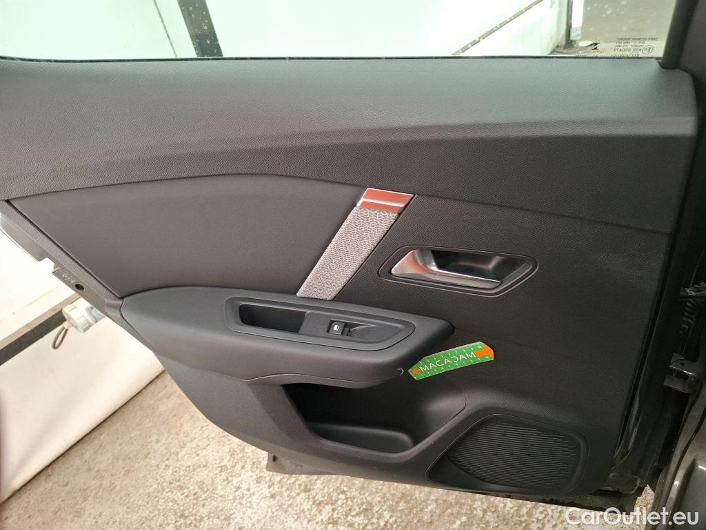  Citroen  C4  Berline Feel Pack 1.2 PureTech 130CV BVM6 E6d #10