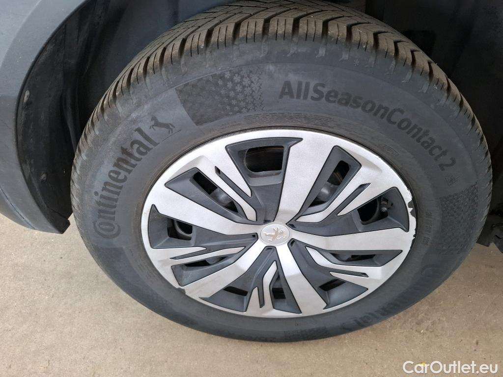  Peugeot  2008  (e-) Active Pack 50kWh BVA #12