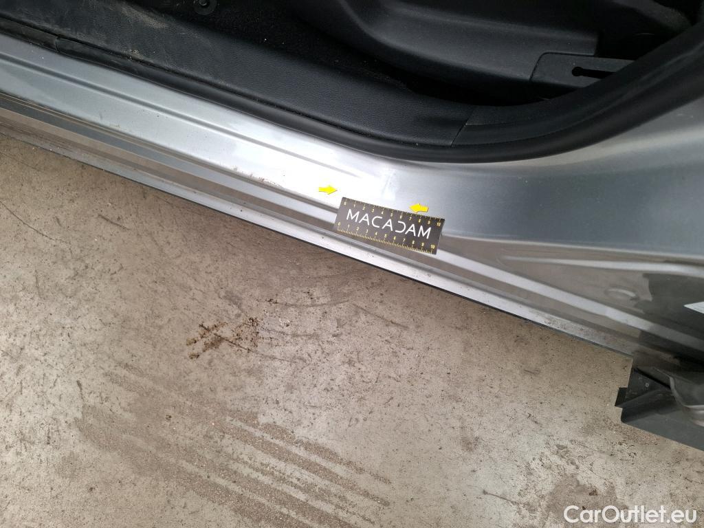  Nissan  Juke NISSAN  2019 5P Crossover Hybrid 143 Business+ #17
