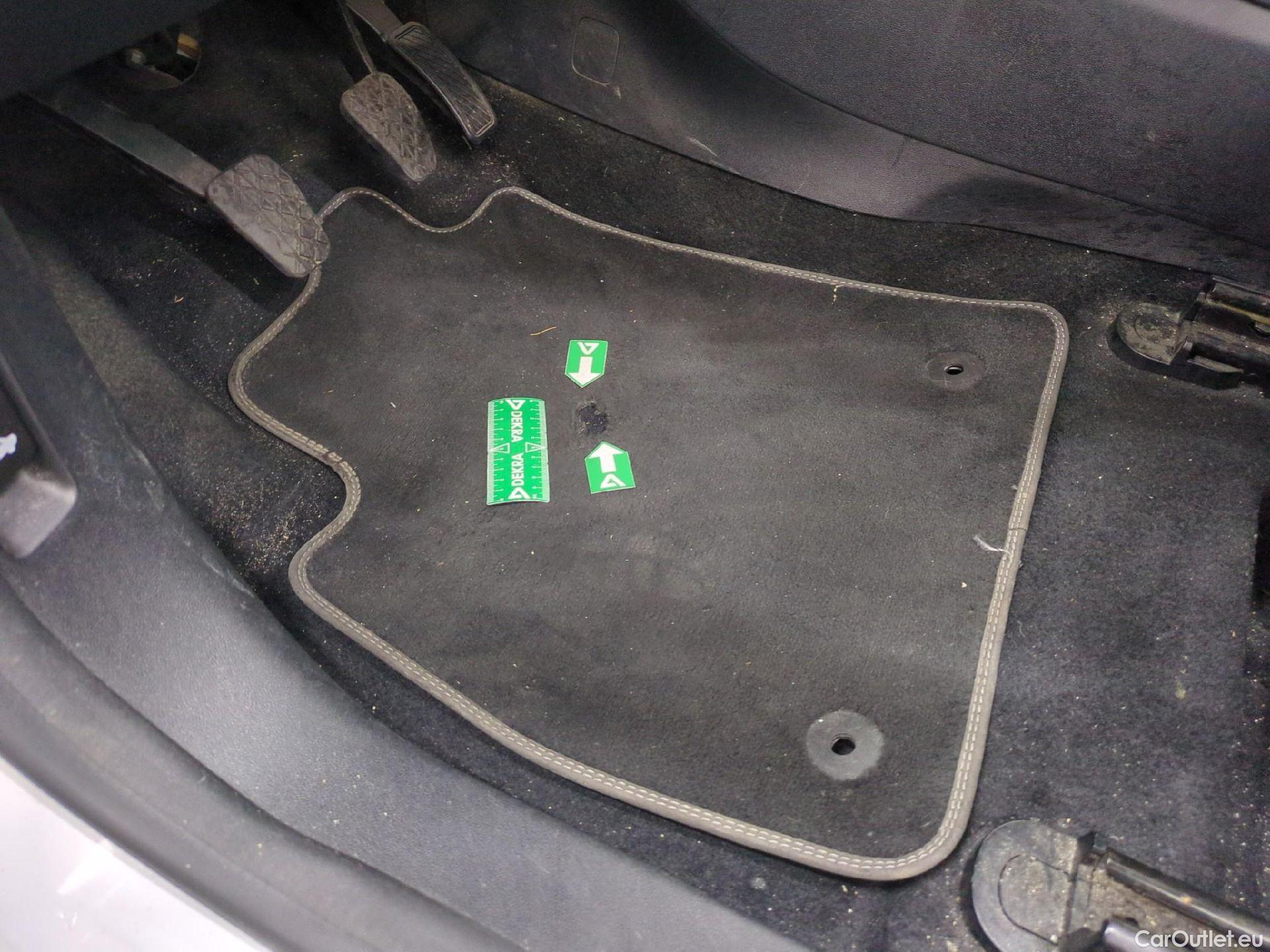 Ford  Fiesta  Titanium 1.0 EcoBoost #14
