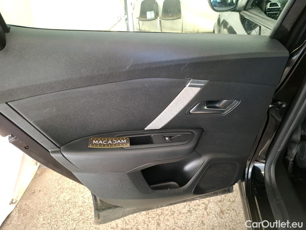  Citroen  C4 CITROEN  X / 2022 / 4P / Berline PureTech 130 S&S EAT8 Feel Pack #24
