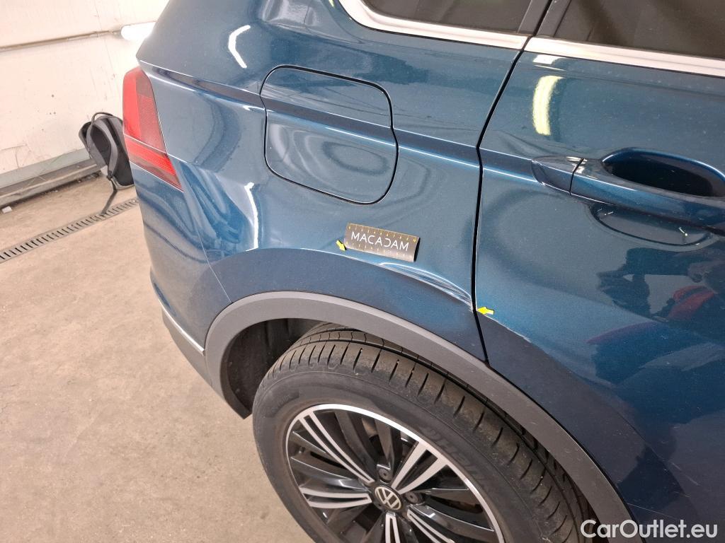  Volkswagen  Tiguan VOLKSWAGEN  / 2020 / 5P / SUV 1.4 eHybrid 245 DSG6 Life Business #1
