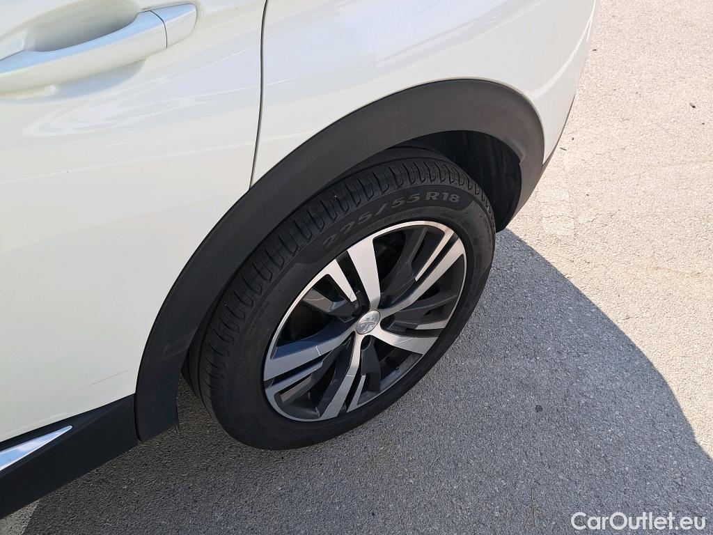  Peugeot  3008 PEUGEOT  / 2020 / 5P / todoterreno 1.5 BlueHDi 96kW S&S Allure Pack EAT8 #9