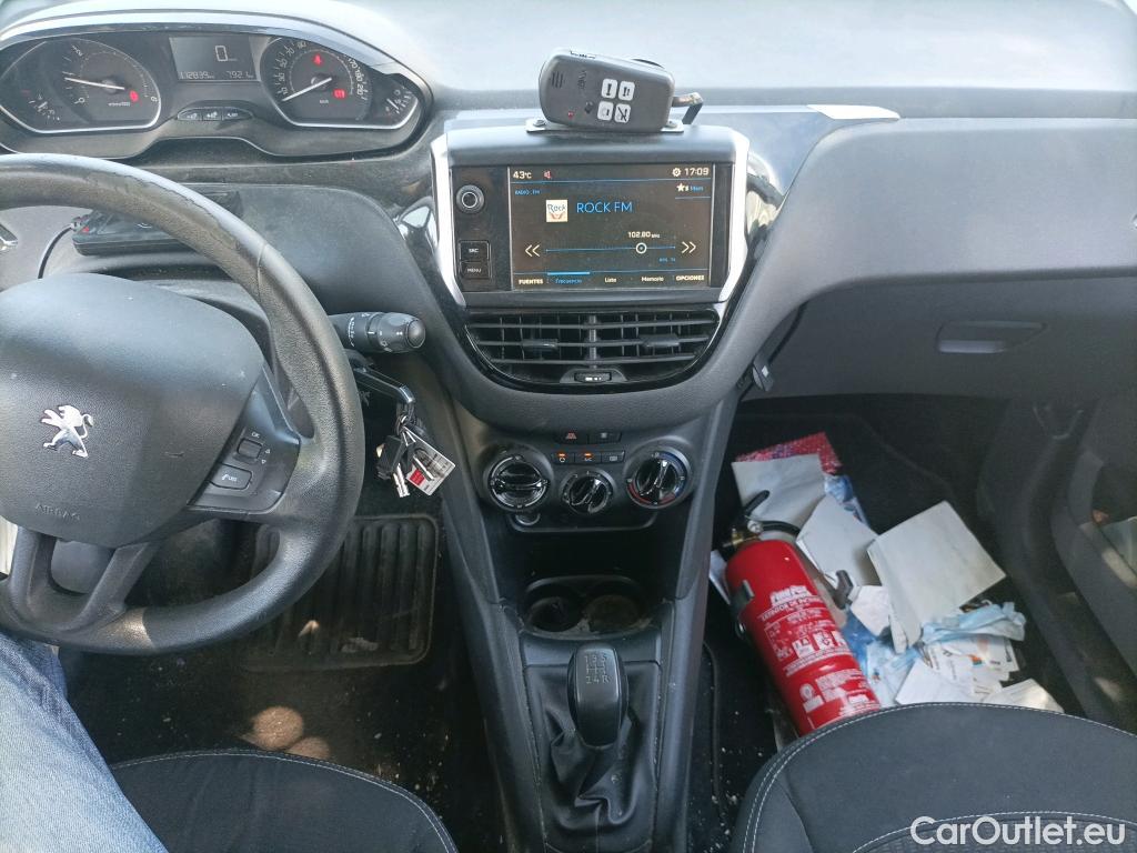  Peugeot  208 PEUGEOT  5p 1G berlina con portón 5P ACTIVE BlueHDi 73kW (100CV) #6