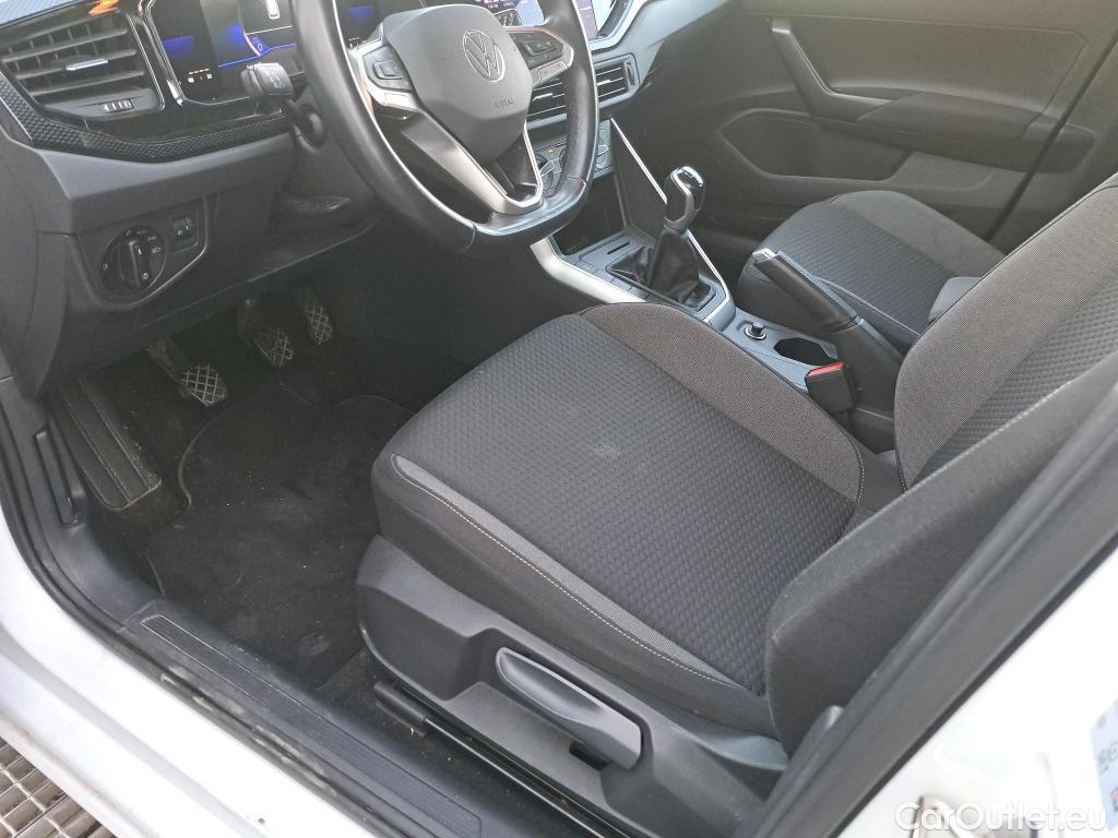  Volkswagen  Polo VOLKSWAGEN  / 2021 / 5P / berlina con portón Life 1.0 TSI 70kW (95CV) #25
