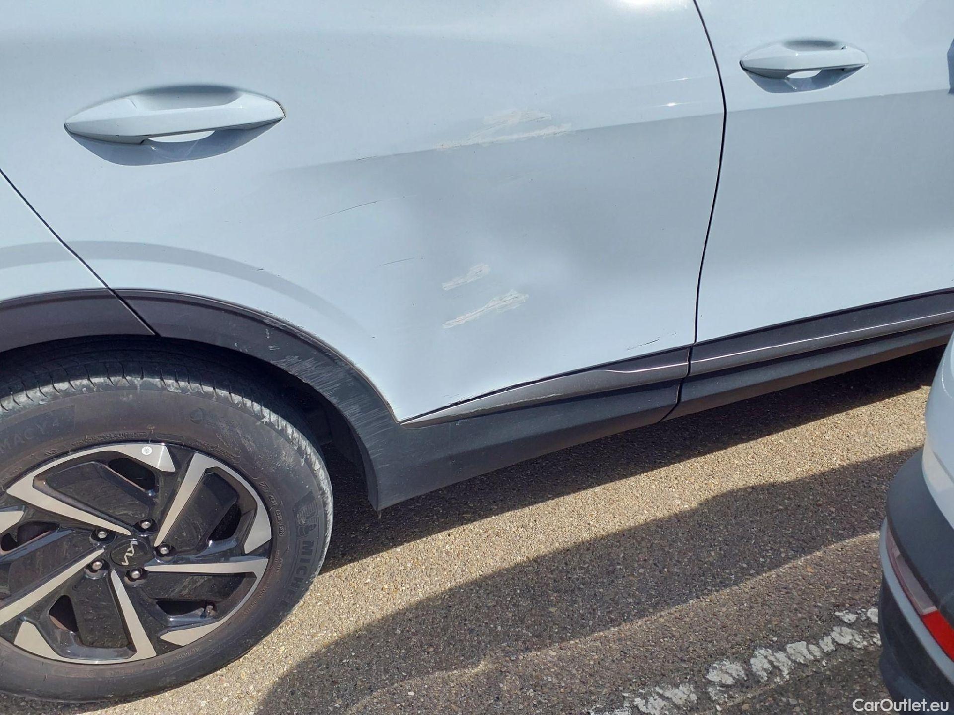  KIA  Sportage KIA  / 2022 / 5P / todoterreno 1.6 T-GDi 110kW (150CV) Drive 4x2 (AC2) #36