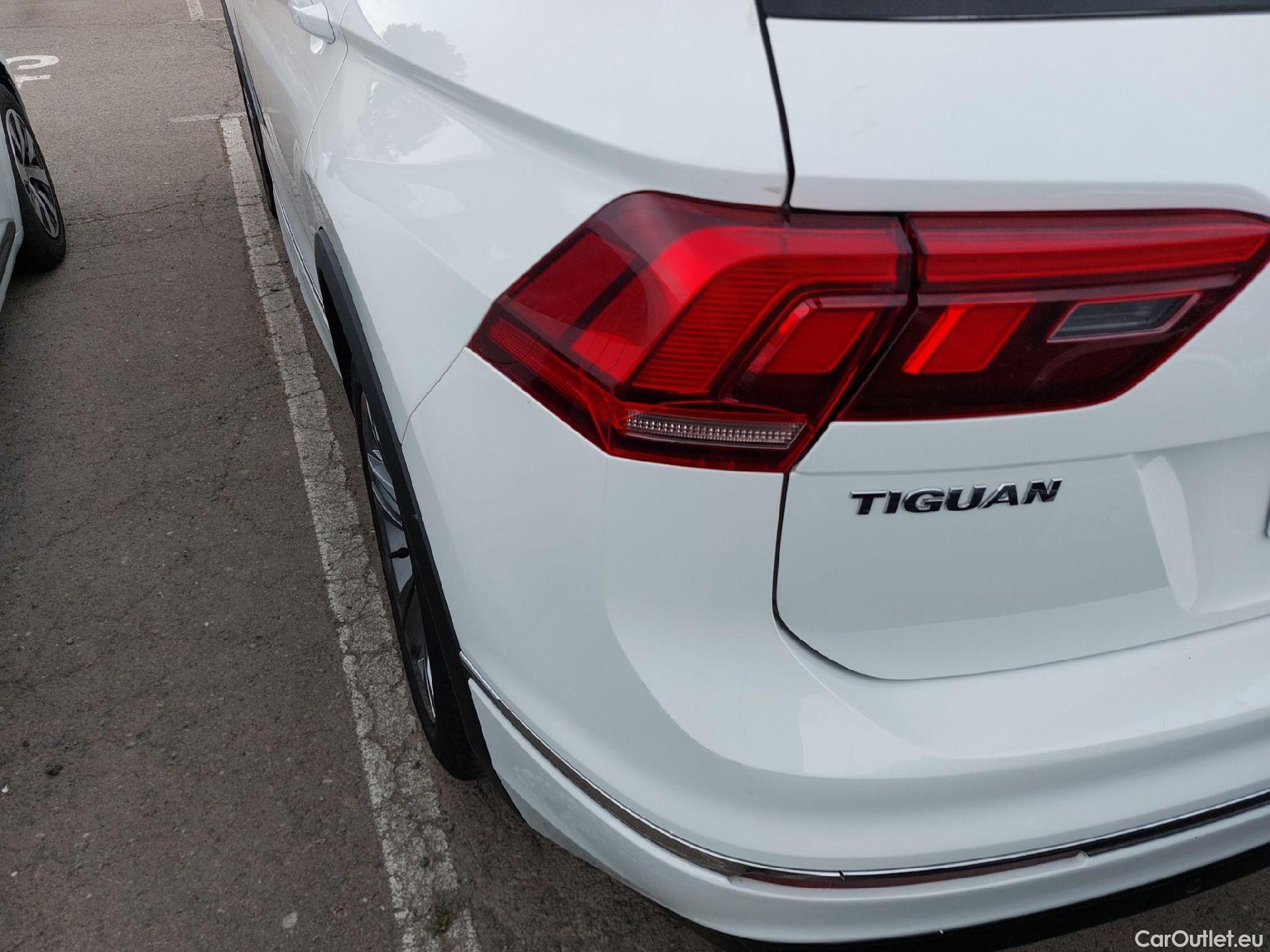  Volkswagen  Tiguan VOLKSWAGEN  / 2016 / 5P / todoterreno Advance 2.0 TDI 110kW (150CV) DSG (CX) #16