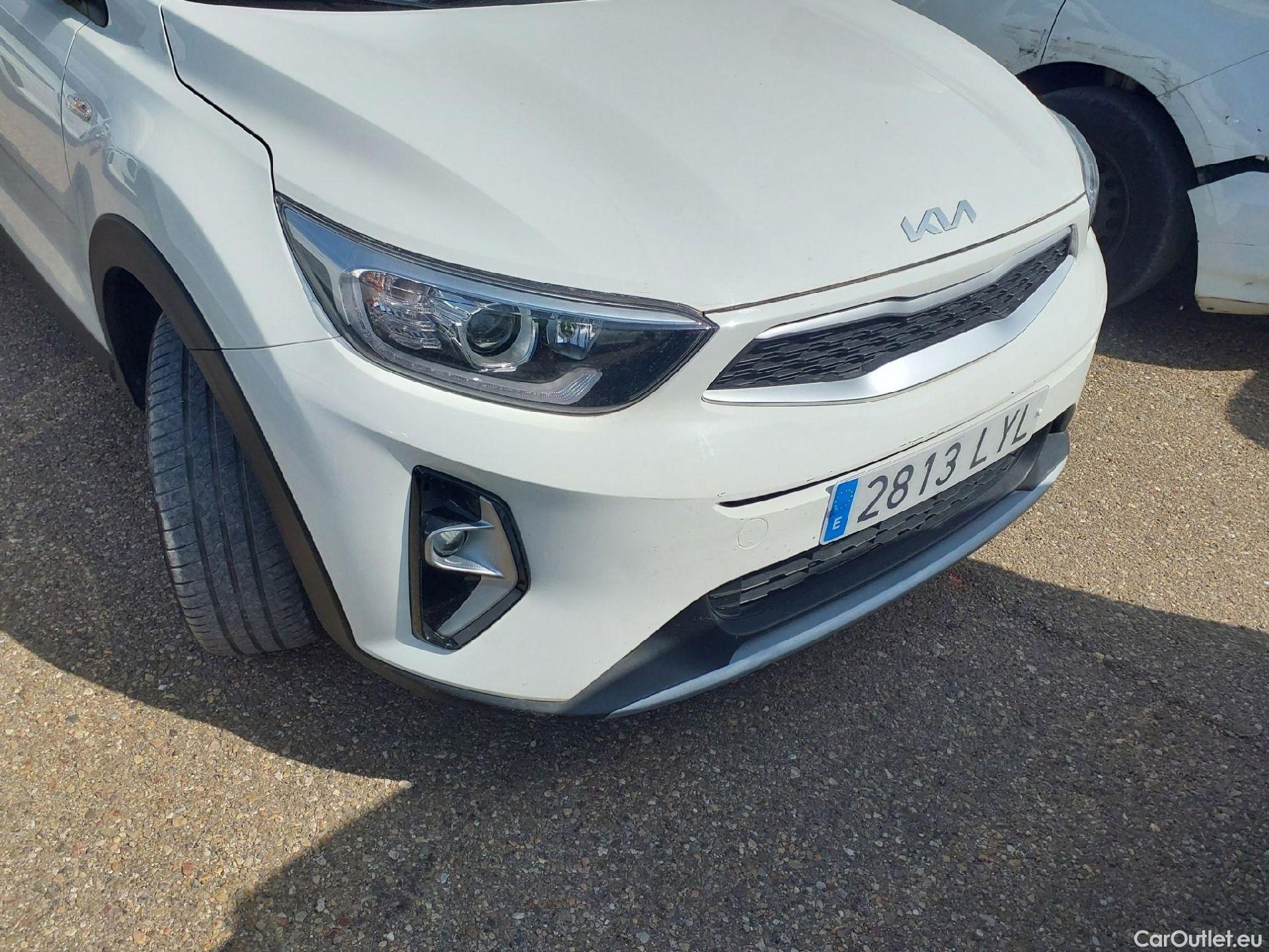  KIA  STONIC KIA  / 2017 / 5P / todoterreno 1.0 T-GDi 74kW MHEV iMT Concept Plus(SL)(SP) #11