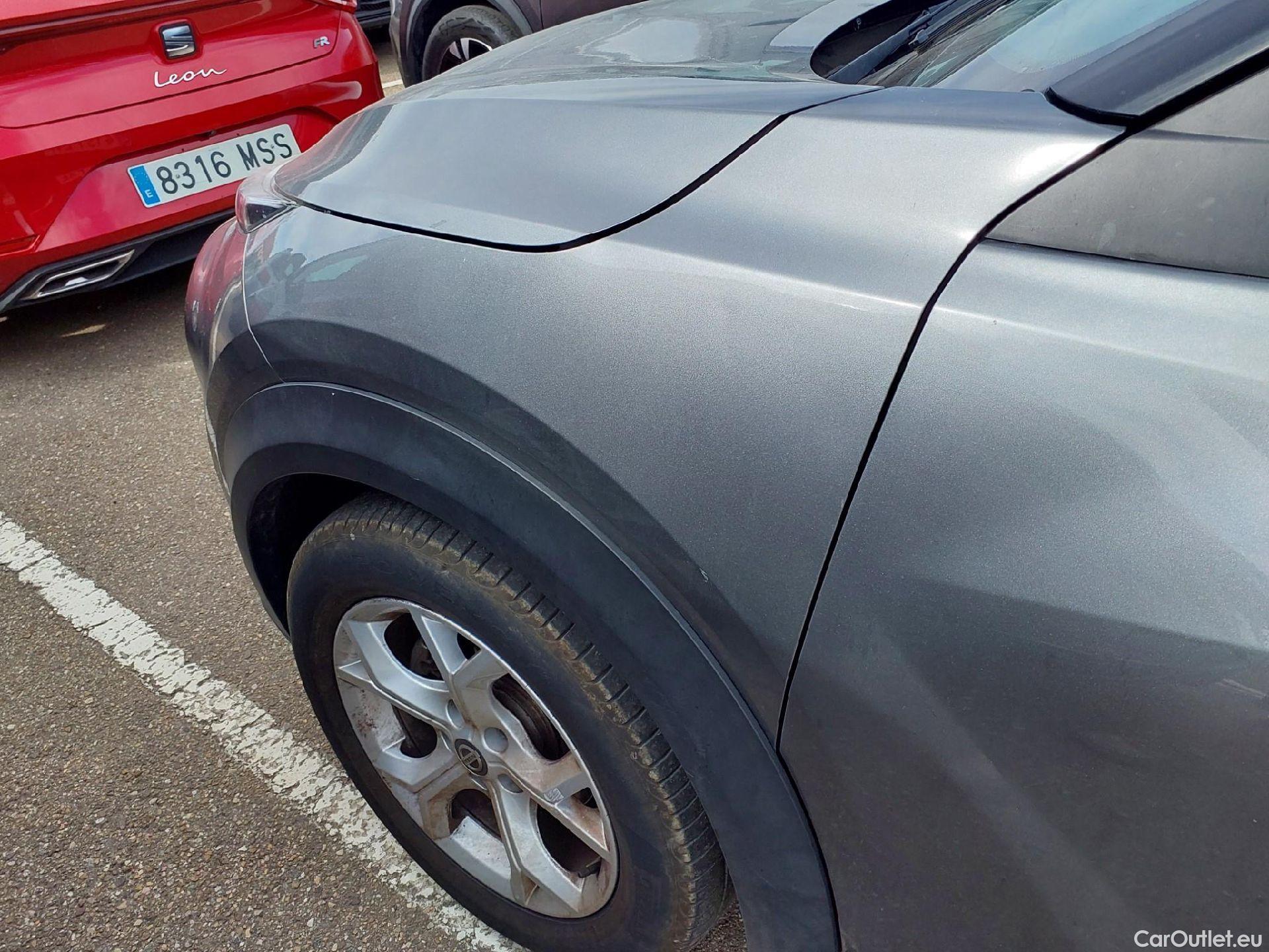  Nissan  Juke NISSAN  / 2019 / 5P / crossover DIG-T 84 kW (114 CV) DCT 7 V N-Connecta (AC2) #11