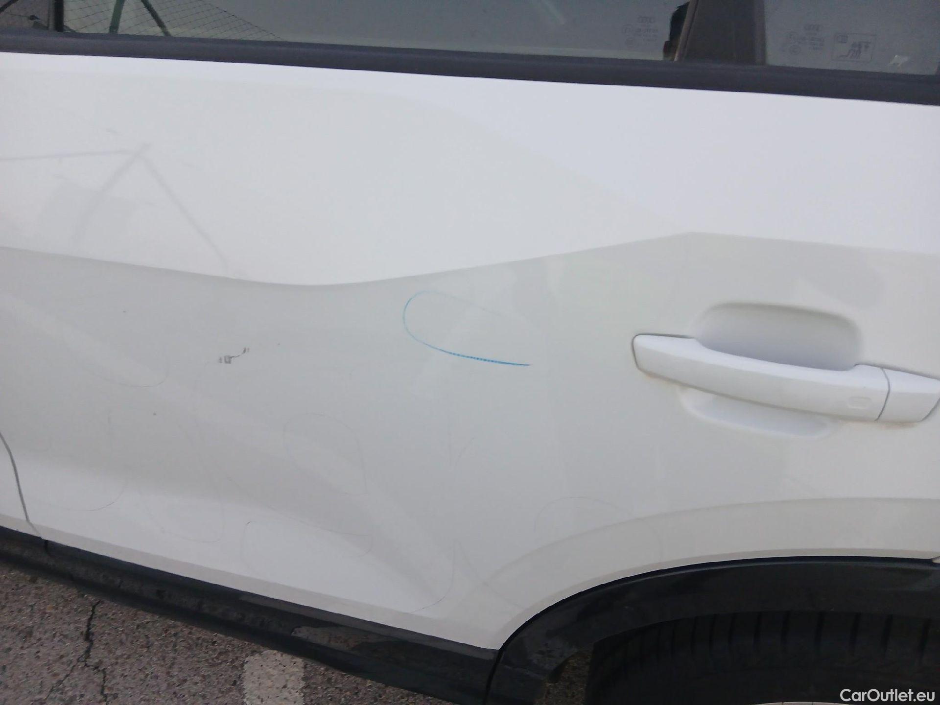  Audi  Q2 AUDI  / 2016 / 5P / todoterreno Design 30 TFSI 85kW (116CV) (AC) #10