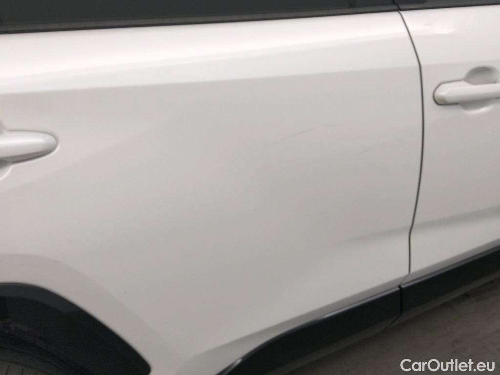  Toyota  RAV4 TOYOTA  / 2018 / 5P / todoterreno 2.5l 220H Style 4WD #3