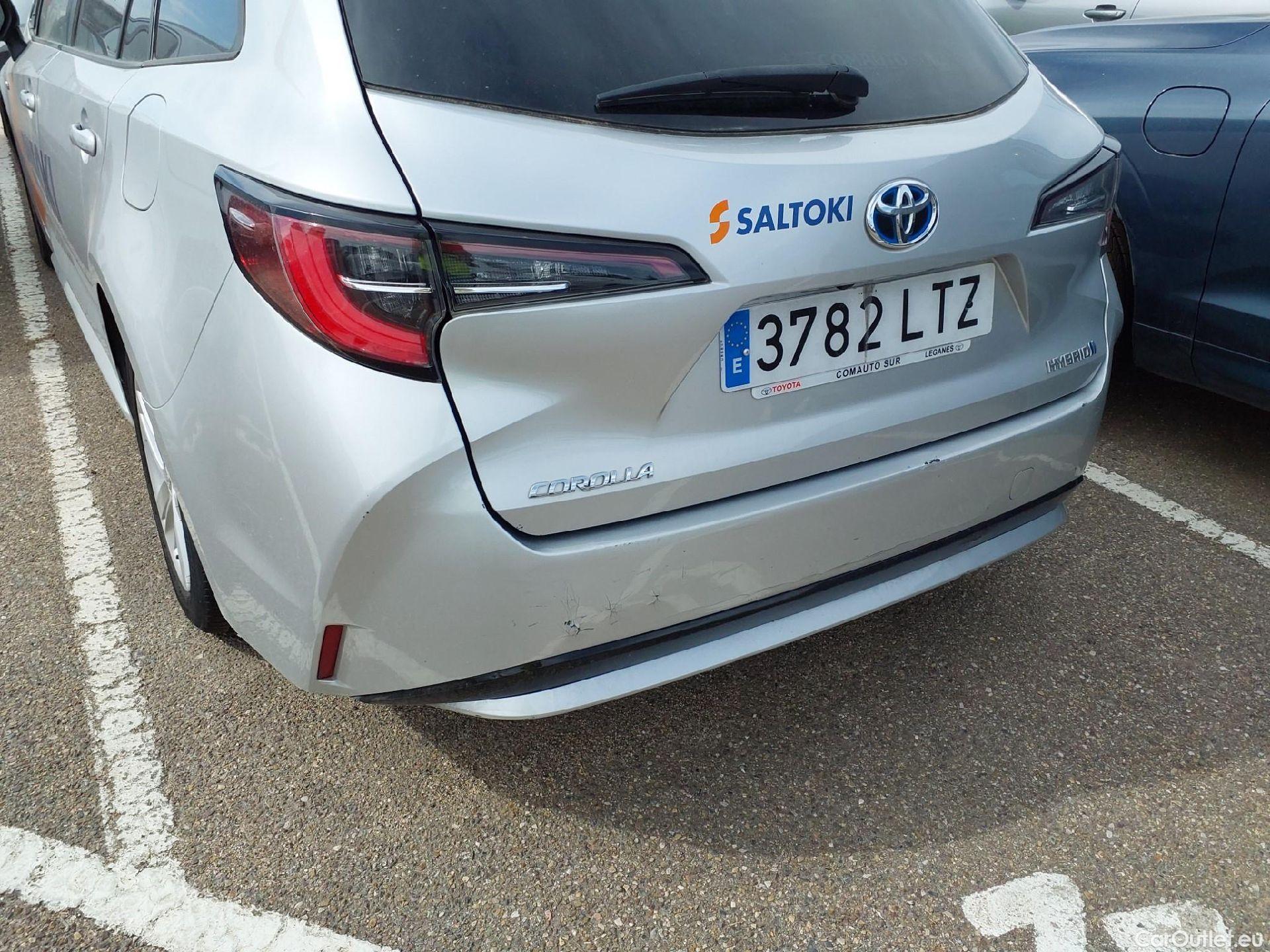  Toyota  Corolla TOYOTA  / 2019 / 5P / familiar 1.8 125H ACTIVE TECH E-CVT TOU SPORT #26