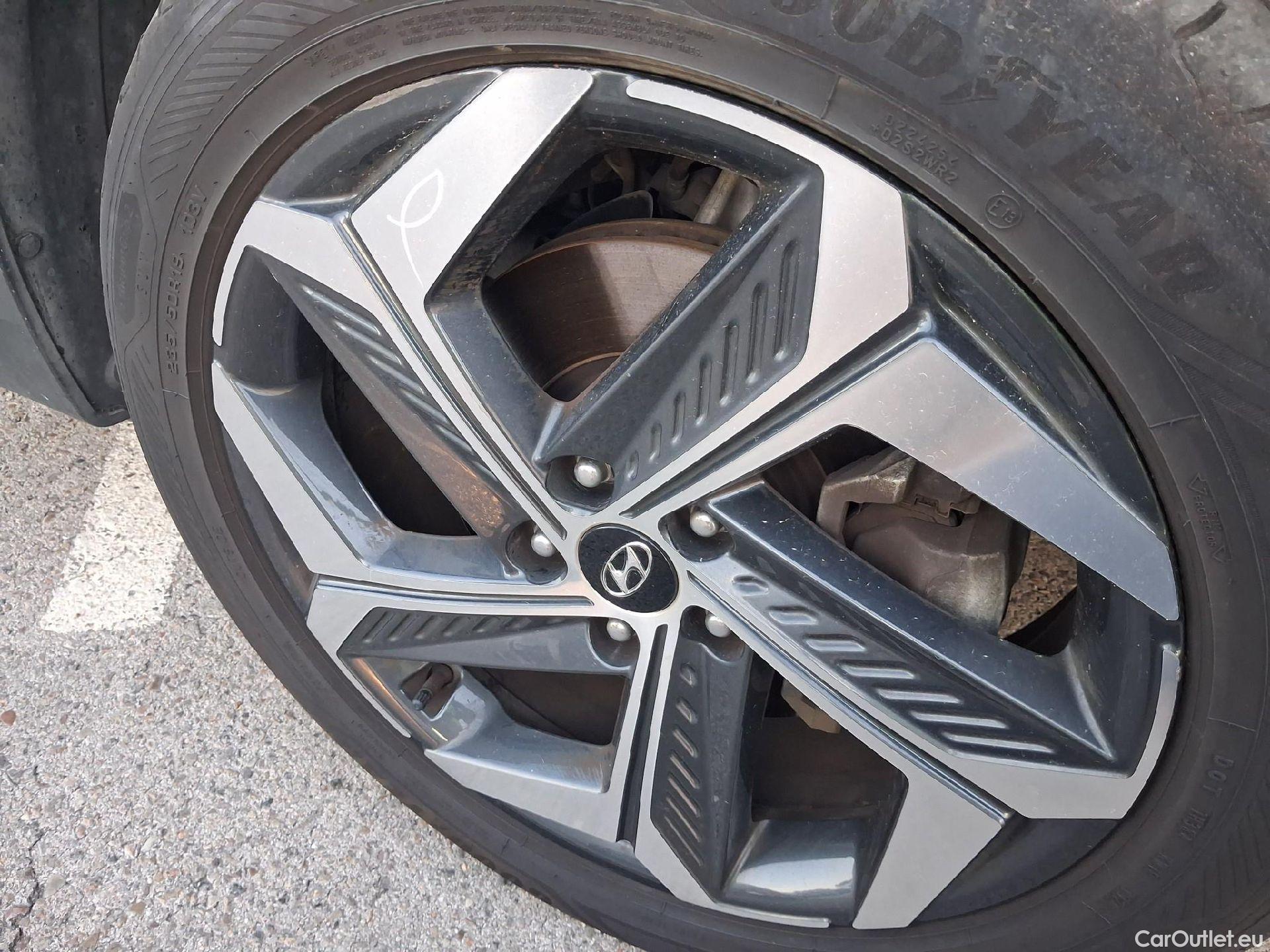  Hyundai  Tucson HYUNDAI  / 2020 / 5P / todoterreno 1.6 TGDI PHEV 195kW Maxx Auto 4X4 #52