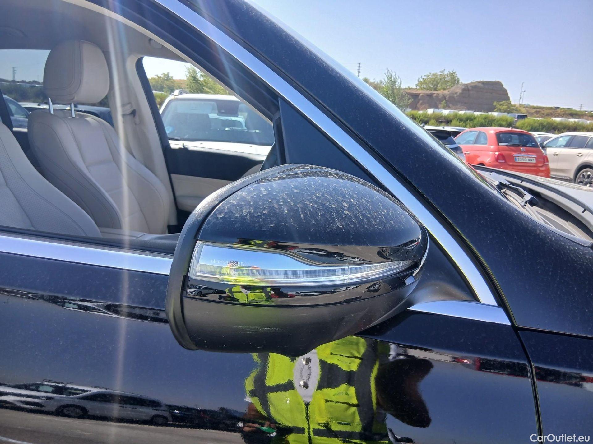  Mercedes  G-Klasee MERCEDES-BENZ GLE / 2018 / 5P / todoterreno GLE 300 d 4MATIC / 7 ASIENTOS #60