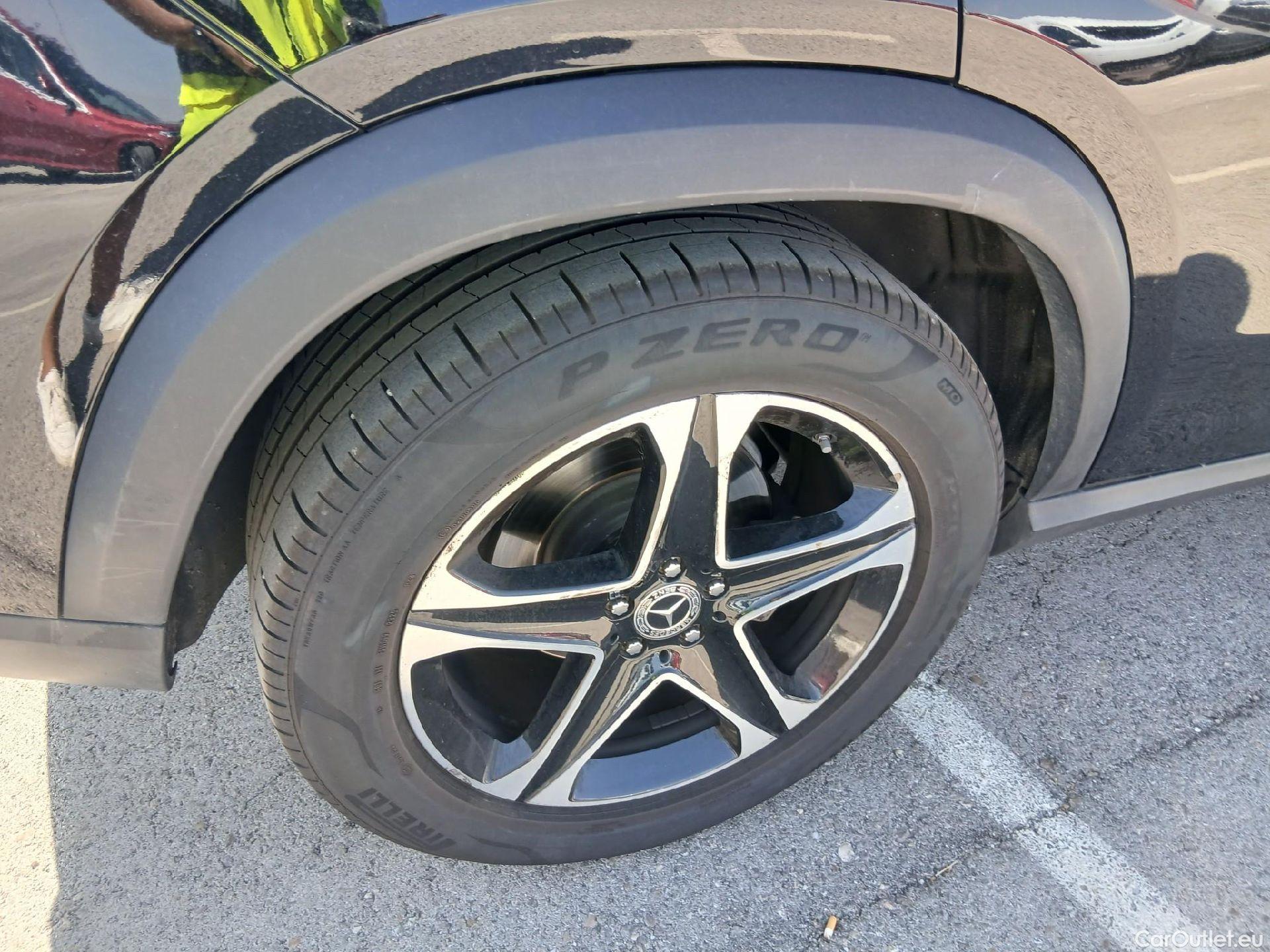  Mercedes  G-Klasee MERCEDES-BENZ GLE / 2018 / 5P / todoterreno GLE 300 d 4MATIC / 7 ASIENTOS #46