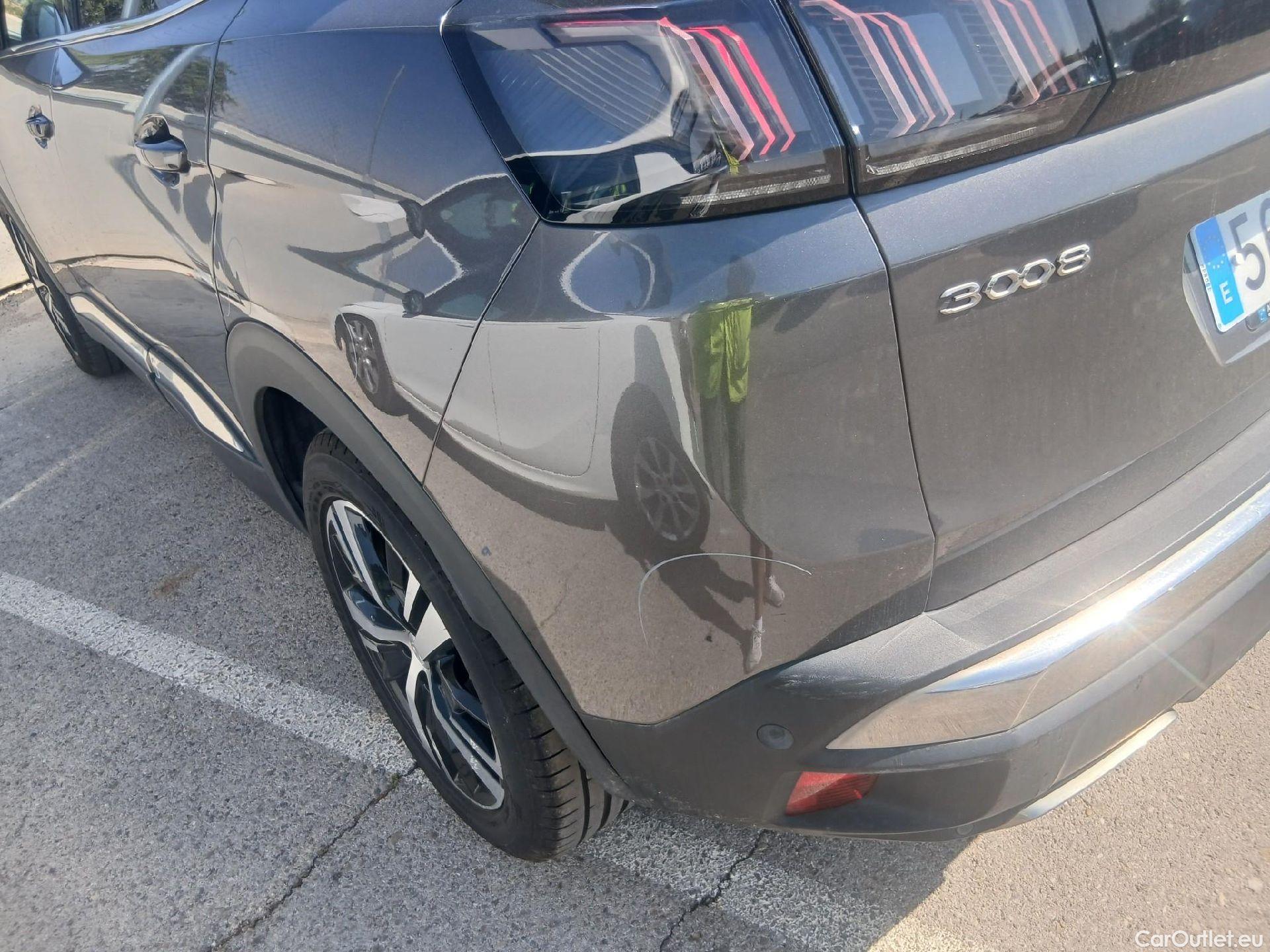  Peugeot  3008 PEUGEOT  / 2020 / 5P / todoterreno 1.5 BlueHDi 96kW S&S GT EAT8 #30