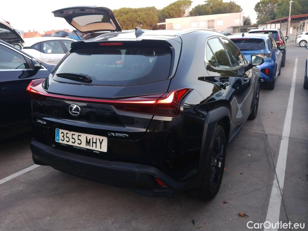  Lexus  UX LEXUS  / 2018 / 5P / todoterreno 2.0 250h Business City #9