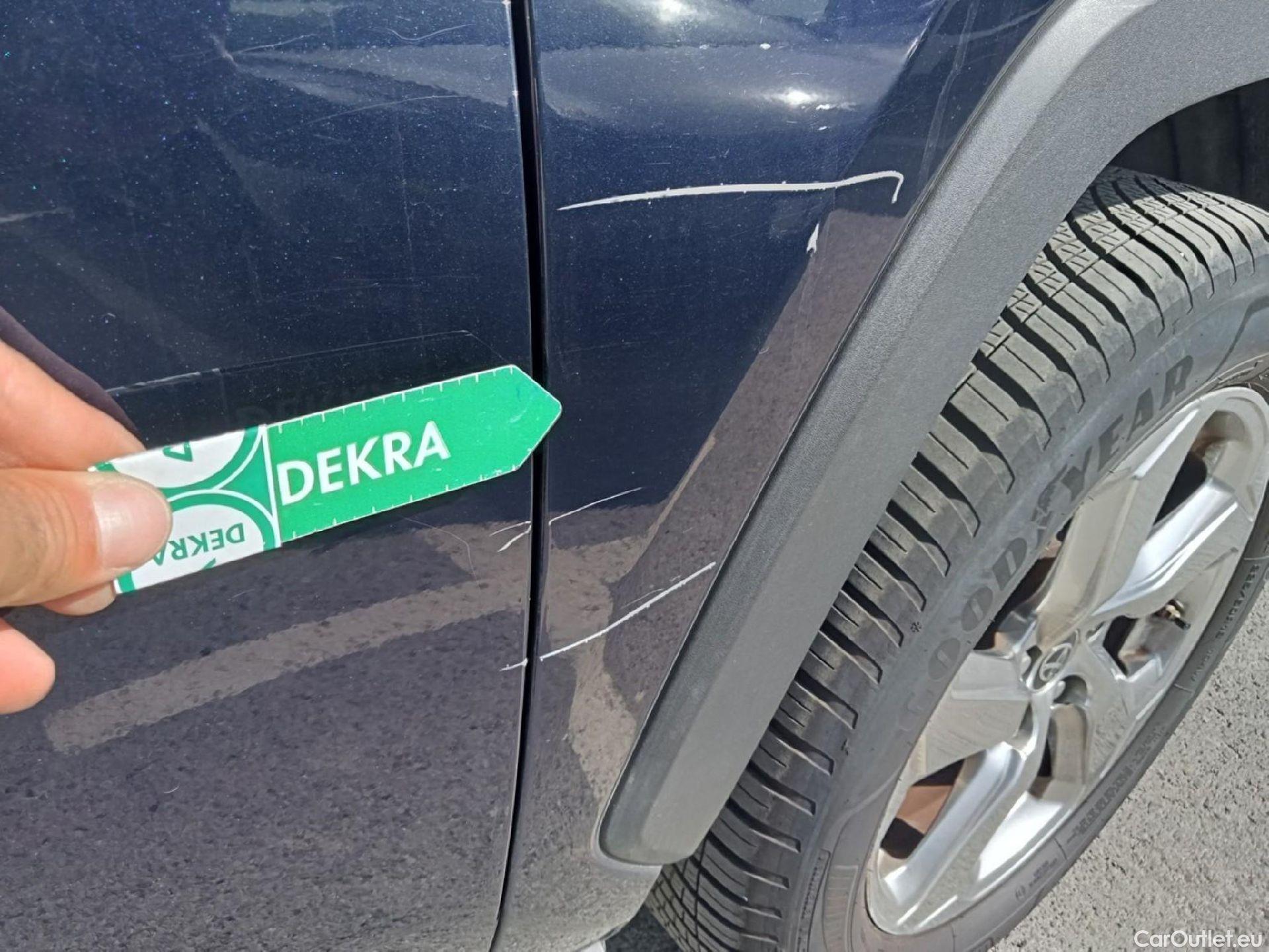  Toyota  RAV4 TOYOTA  / 2018 / 5P / todoterreno 2.5l 220H Luxury #35