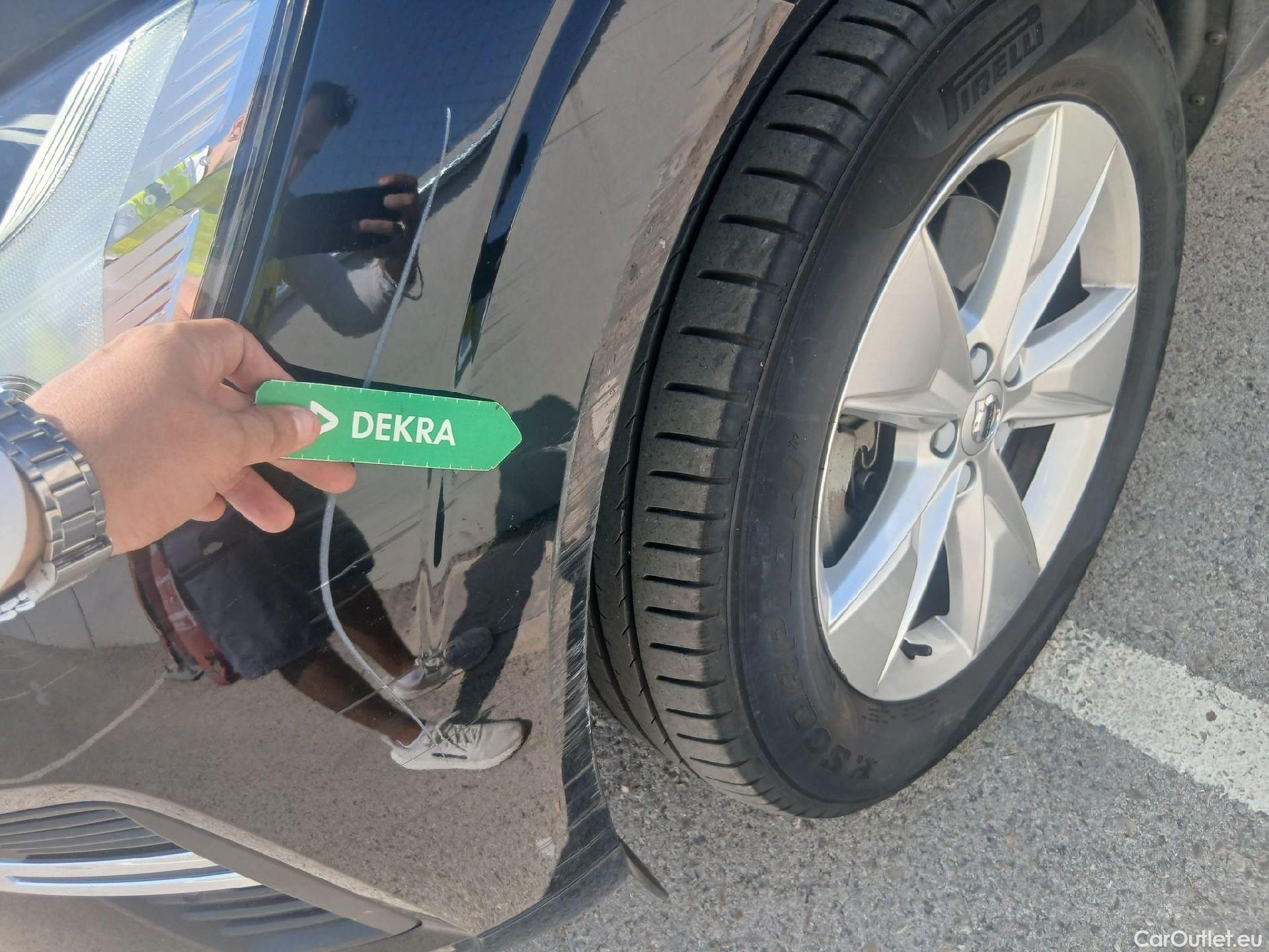  Volvo  XC60 VOLVO  / 2017 / 5P / todoterreno 2.0 B4 D Core Auto #3