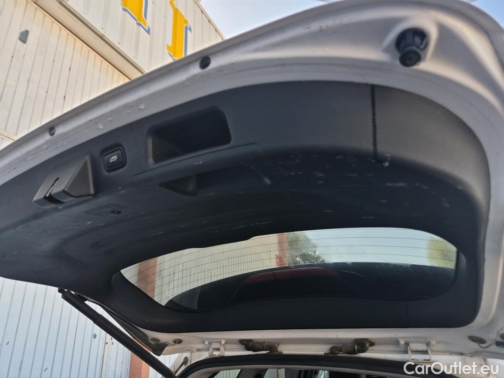  Hyundai  Santa Fe HYUNDAI  / 2021 / 5P / todoterreno 1.6 TGDi HEV Tecno Auto 4x2 #1