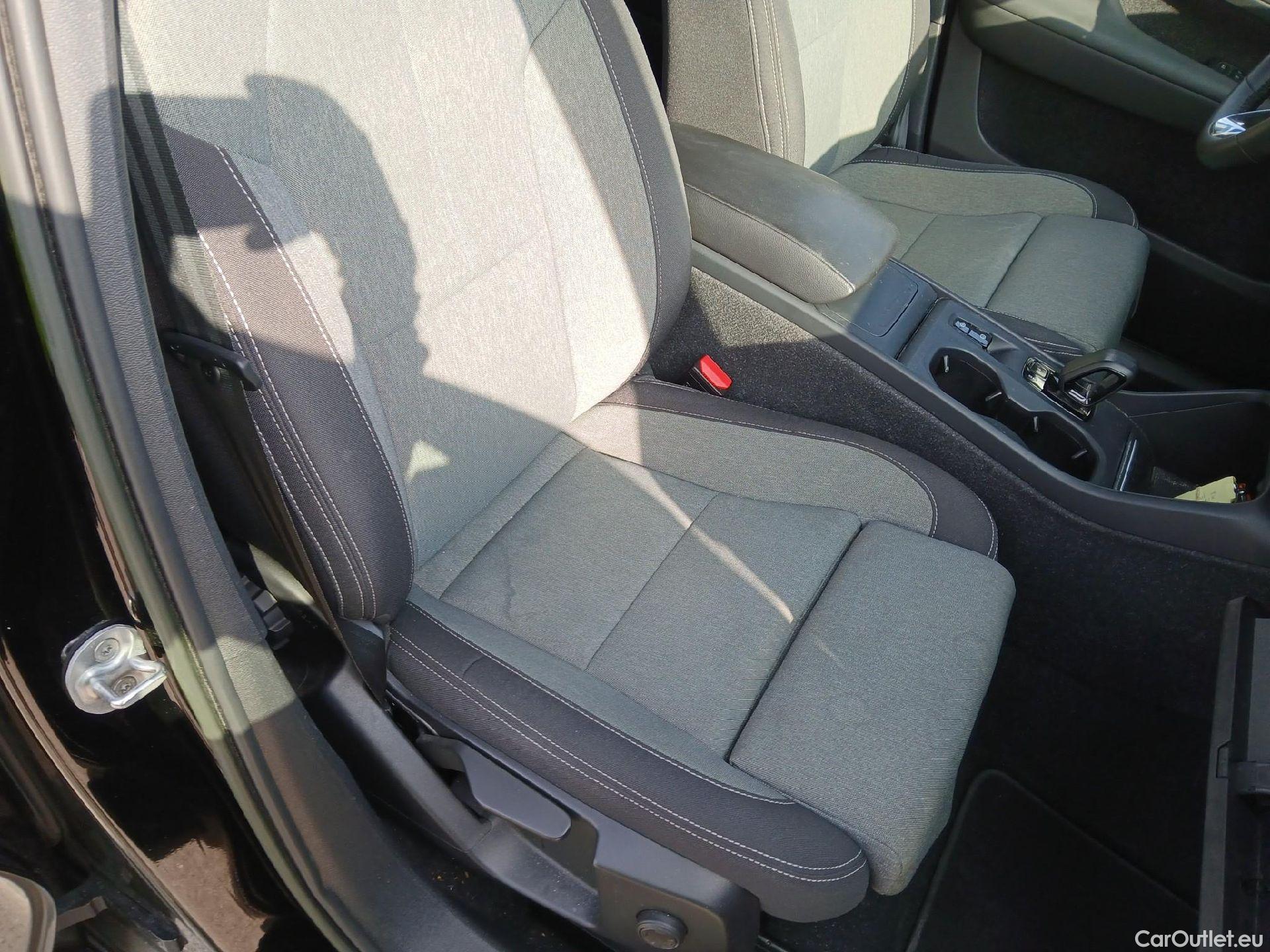  Volvo  XC 40 VOLVO XC40 / 2021 / 5P / todoterreno 2.0 B3 G Core Auto #1