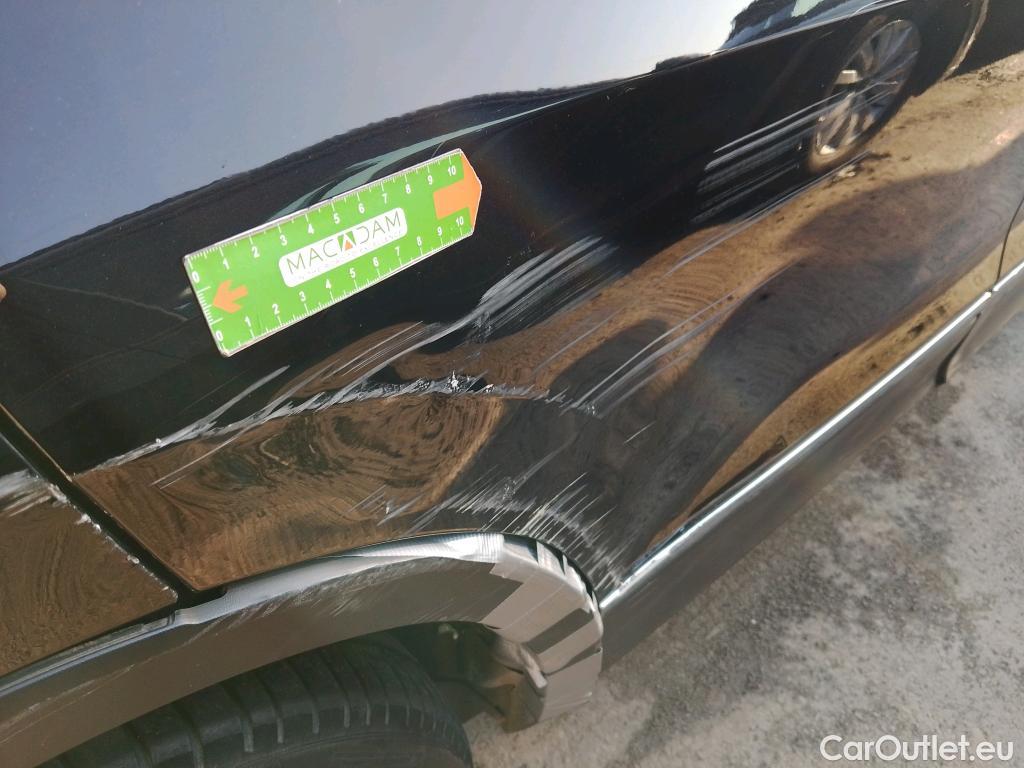  Volkswagen  Tiguan VOLKSWAGEN  / 2020 / 5P / todoterreno Life 2.0 TDI 110kW (150CV) DSG (AC2) #6