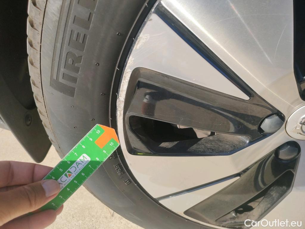  Volvo  XC 40 VOLVO XC40 / 2021 / 5P / todoterreno 2.0 B3 G Core Auto #4