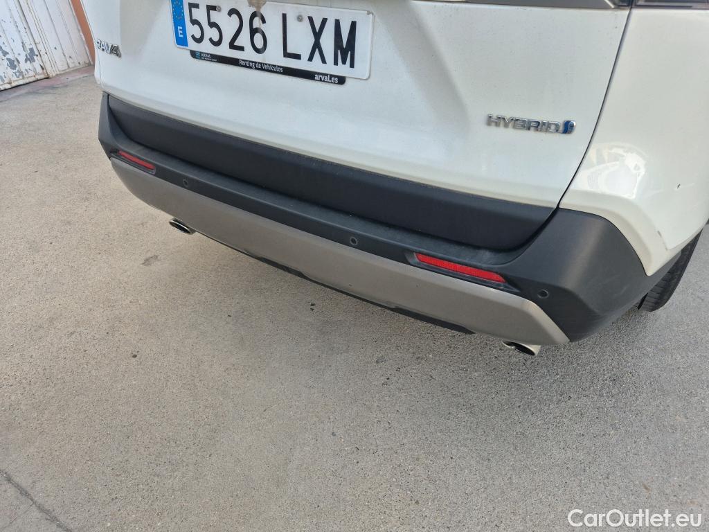  Toyota  RAV4 TOYOTA  / 2018 / 5P / todoterreno 2.5l 220H Advance #32